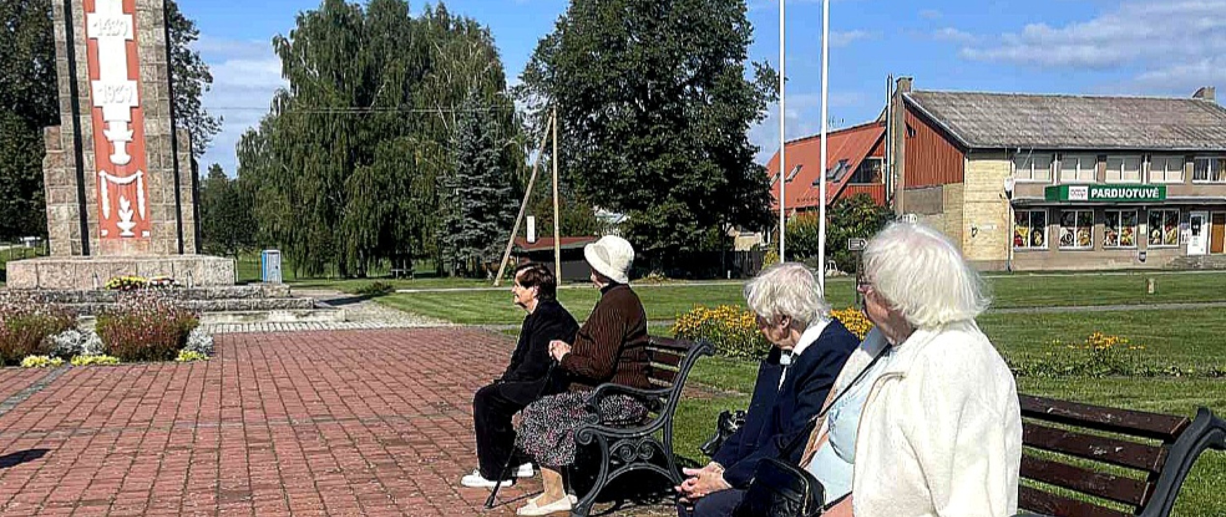 Senjorų ekskursija Perlojos istorinės Respublikos valdose