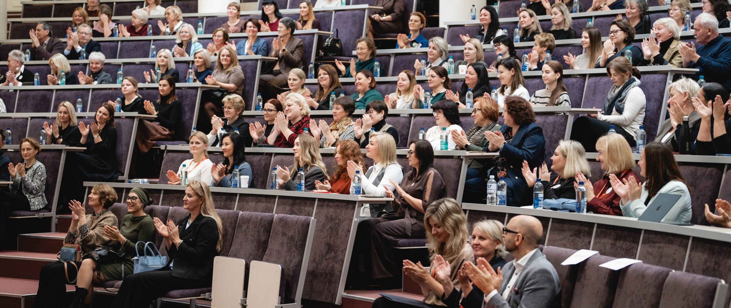 Geroji vadovavimo praktika socialinėje srityje: mokslinės kryptys ir inovatyvūs sprendimai