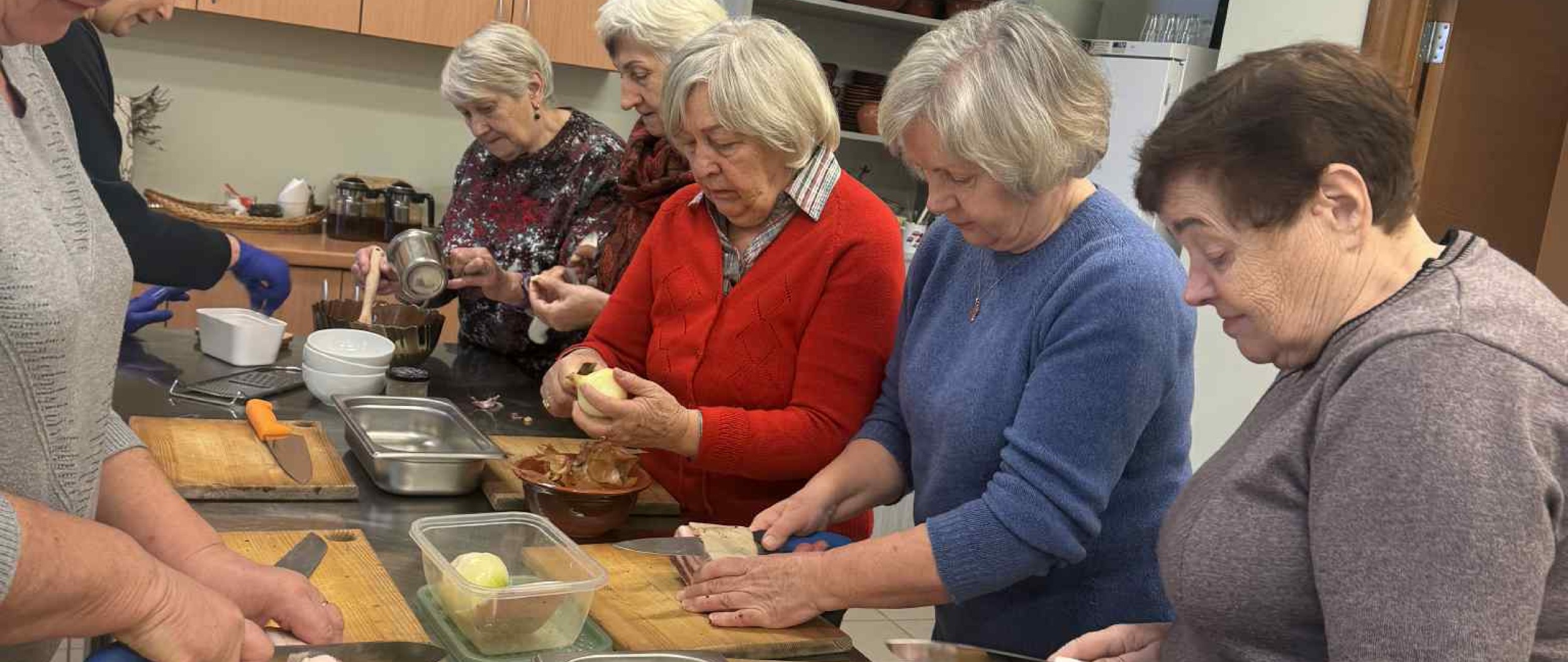 Bandos ant kopūsto lapo kepimo edukacija