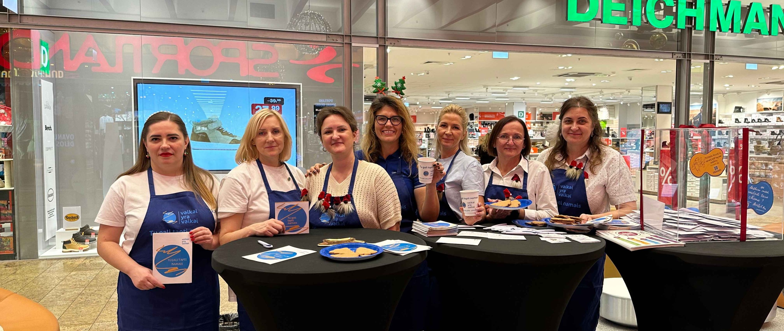 Varėnos globos centro komanda dalyvavo šiltoje ir prasmingoje akcijoje Vilniaus Akropolio prekybos centre