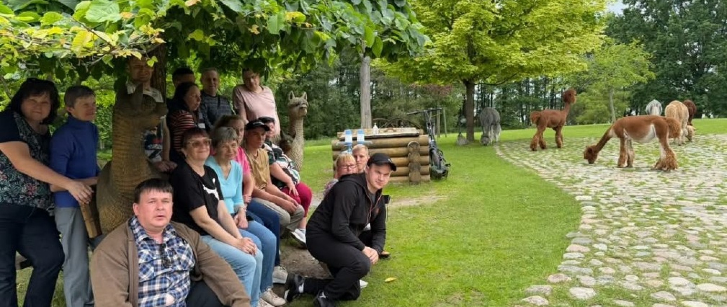 Socialinių dirbtuvių lankytojai dalyvavo pažintinėje-edukacinėje išvykoje į Trakus
